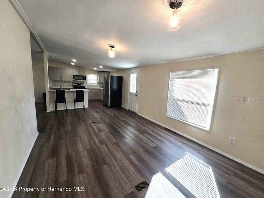 For Sale: $139,000 (3 beds, 2 baths, 960 Square Feet)