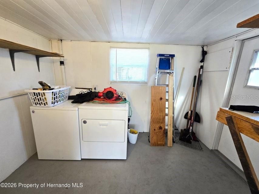 For Sale: $139,000 (3 beds, 2 baths, 960 Square Feet)