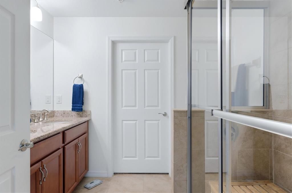 На продажу: $379,900 (2 спален, 2 ванн, 1574 Квадратных фут)