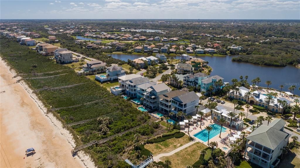 待售: $425,000 (0.24 acres)