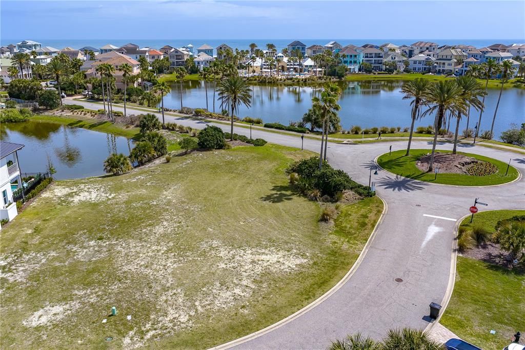 待售: $425,000 (0.24 acres)