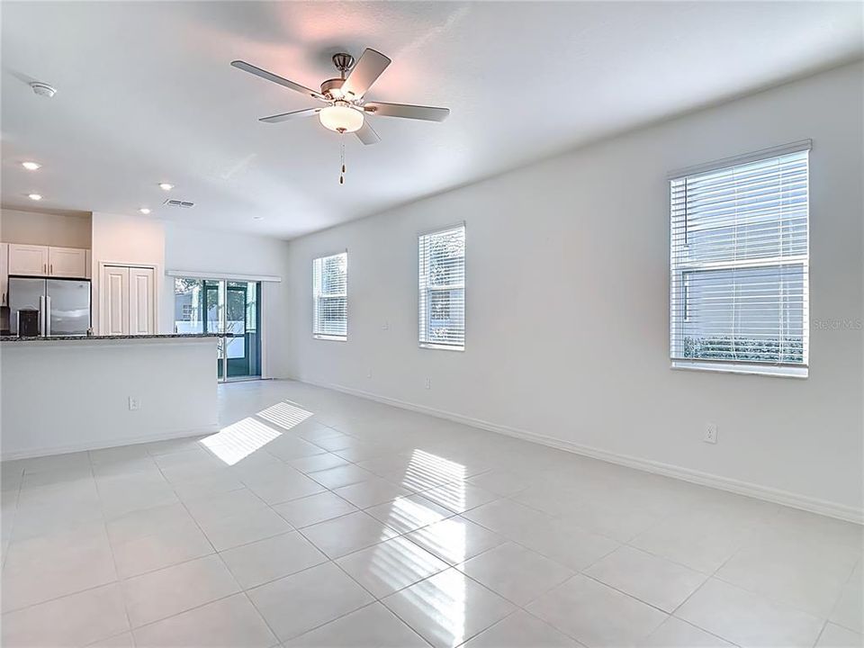 For Rent: $1,995 (2 beds, 2 baths, 1541 Square Feet)