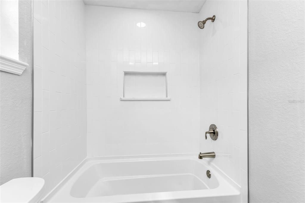 待售: $599,999 (6 贝兹, 0 浴室, 2688 平方英尺)