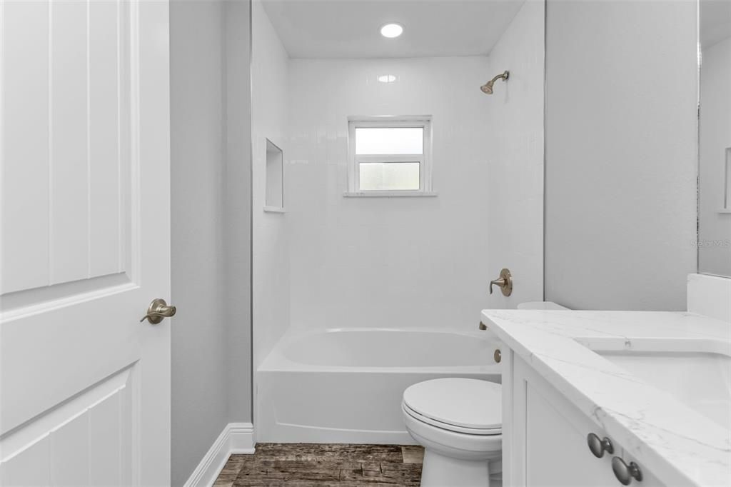 待售: $599,999 (6 贝兹, 0 浴室, 2688 平方英尺)