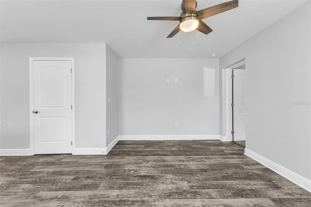 待售: $599,999 (6 贝兹, 0 浴室, 2688 平方英尺)