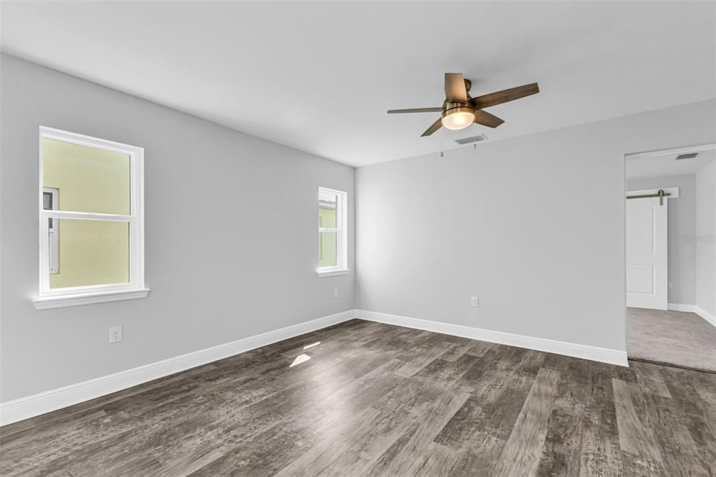 待售: $599,999 (6 贝兹, 0 浴室, 2688 平方英尺)