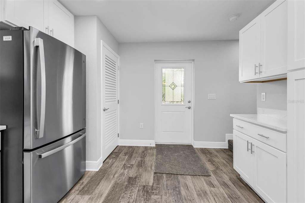 待售: $599,999 (6 贝兹, 0 浴室, 2688 平方英尺)