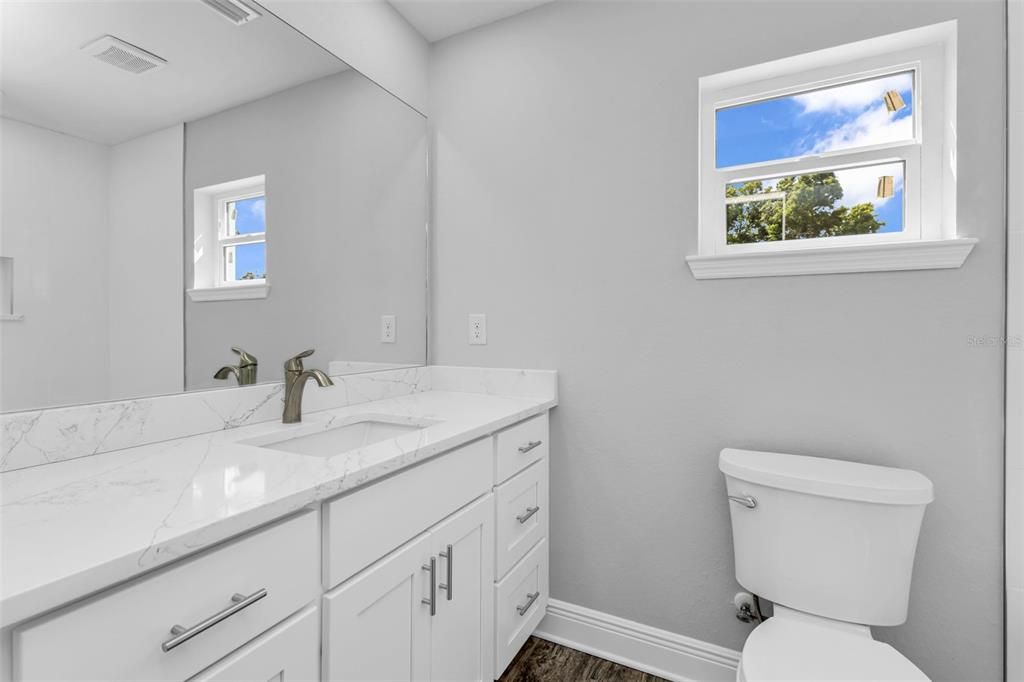 待售: $599,999 (6 贝兹, 0 浴室, 2688 平方英尺)