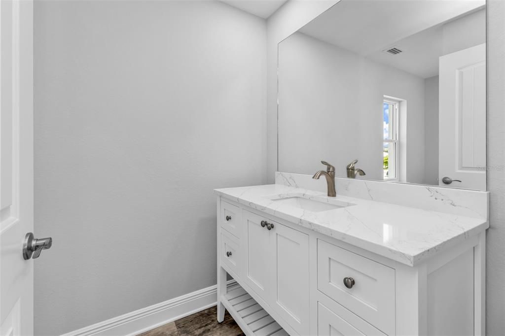 待售: $599,999 (6 贝兹, 0 浴室, 2688 平方英尺)