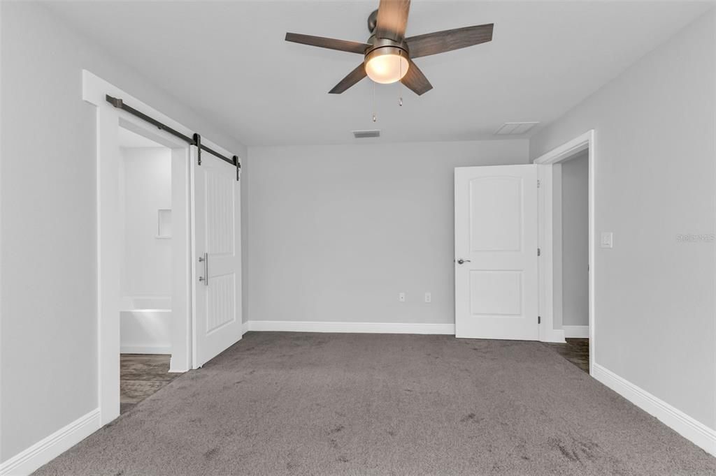 待售: $599,999 (6 贝兹, 0 浴室, 2688 平方英尺)