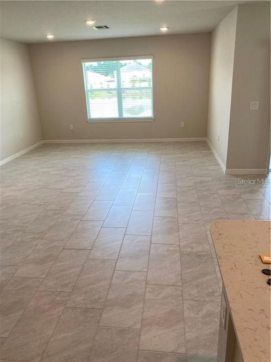 Active With Contract: $2,595 (4 beds, 2 baths, 1850 Square Feet)