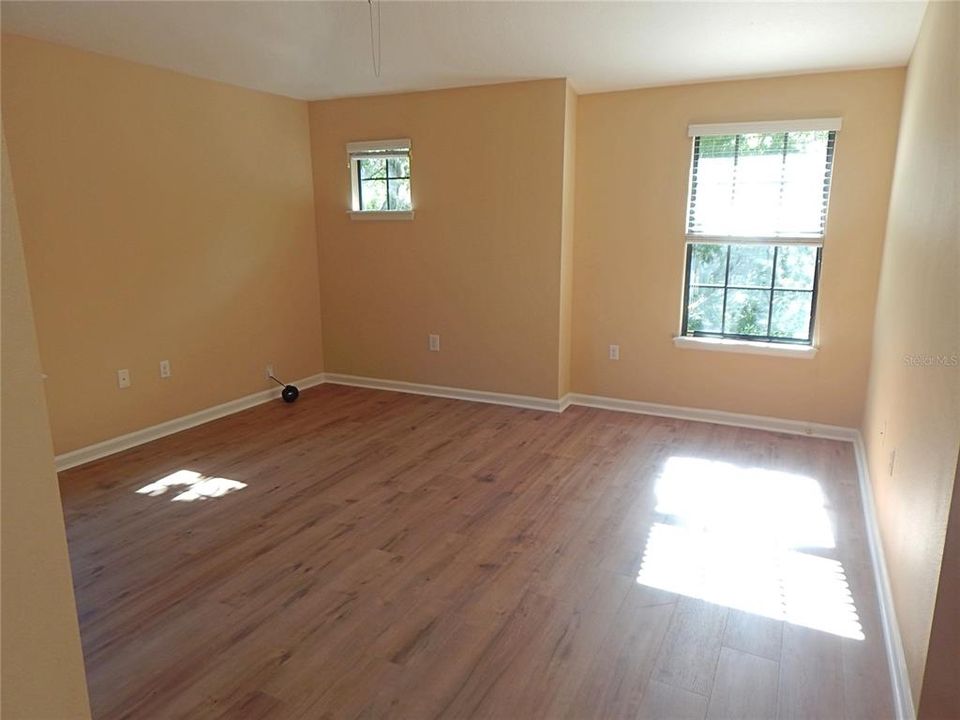 На продажу: $318,000 (3 спален, 2 ванн, 1760 Квадратных фут)