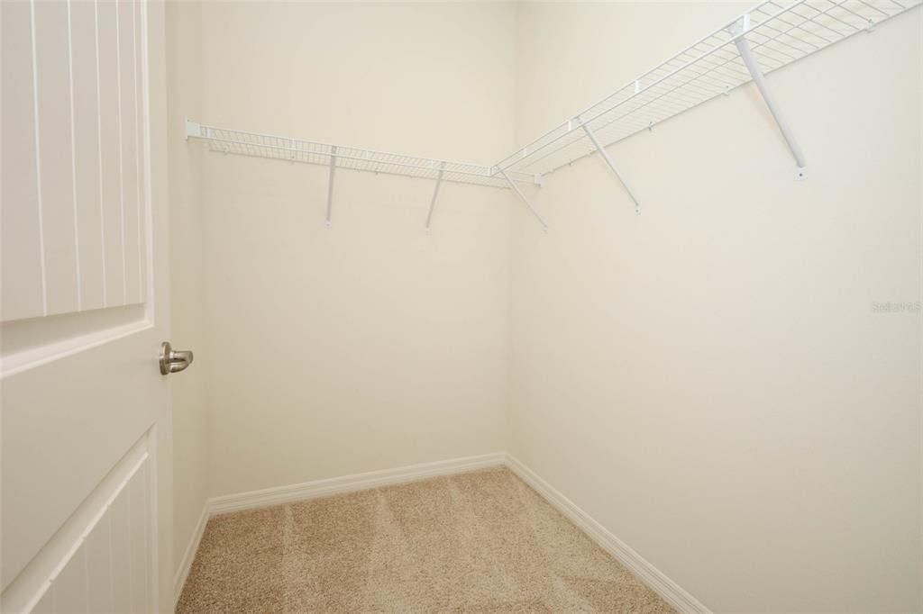 Active With Contract: $399,900 (3 beds, 2 baths, 1821 Square Feet)