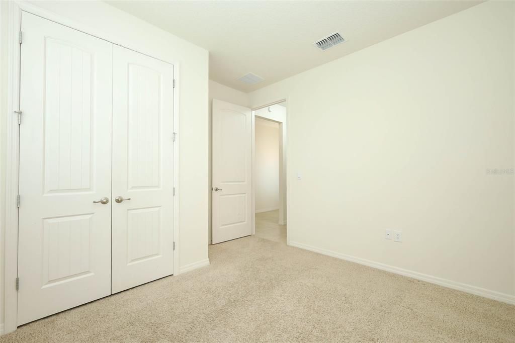 Active With Contract: $399,900 (3 beds, 2 baths, 1821 Square Feet)