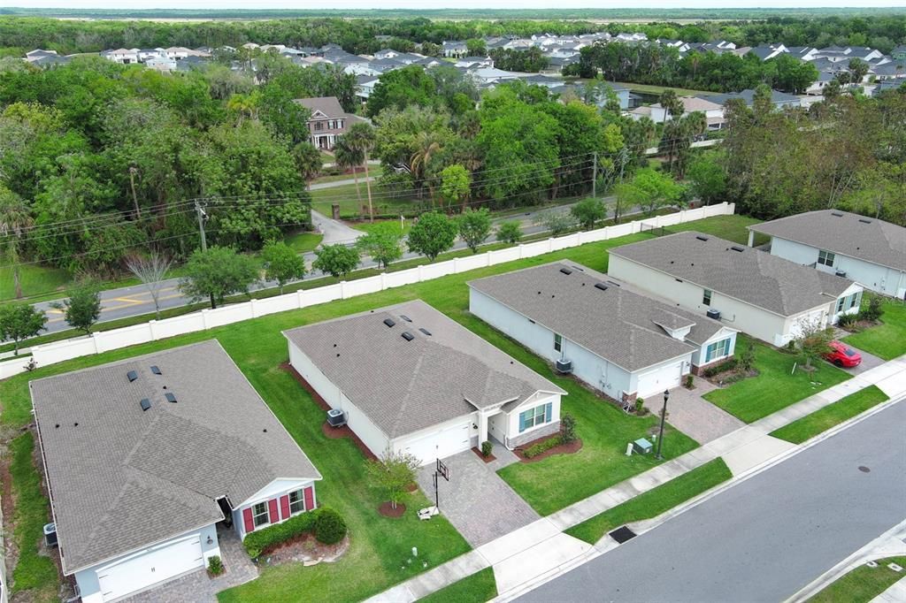 Active With Contract: $399,900 (3 beds, 2 baths, 1821 Square Feet)