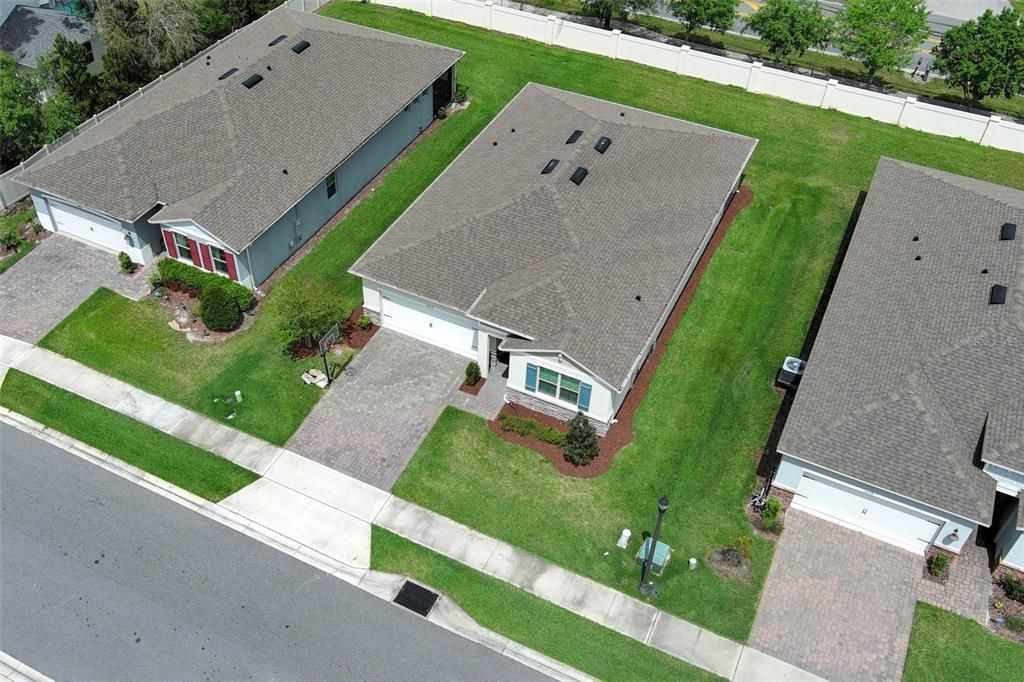 Active With Contract: $399,900 (3 beds, 2 baths, 1821 Square Feet)