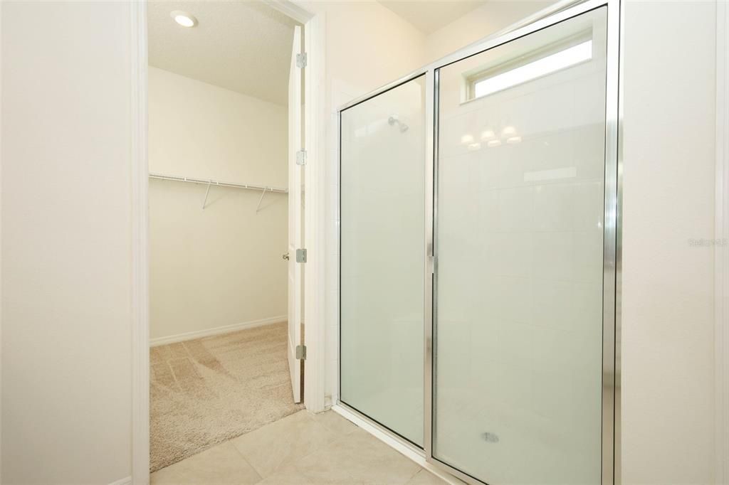 Active With Contract: $399,900 (3 beds, 2 baths, 1821 Square Feet)