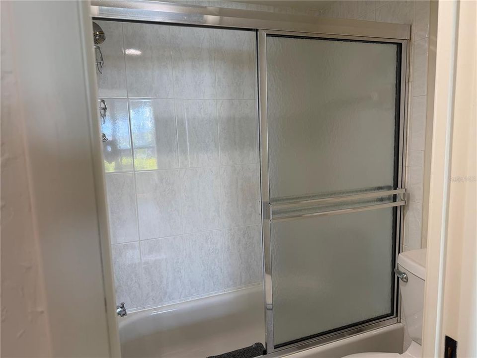 В аренду: $1,800 (2 спален, 2 ванн, 940 Квадратных фут)