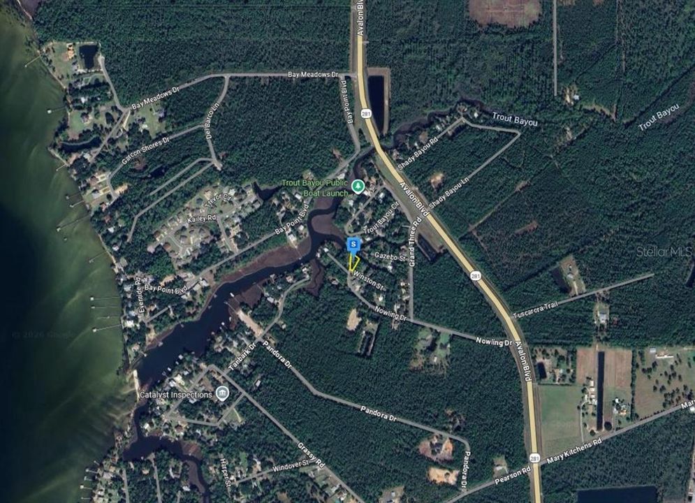 На продажу: $99,999 (0.26 acres)