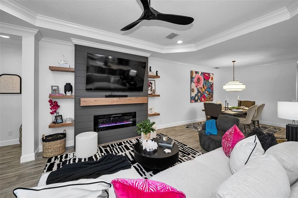 Active With Contract: $735,000 (3 beds, 3 baths, 2313 Square Feet)