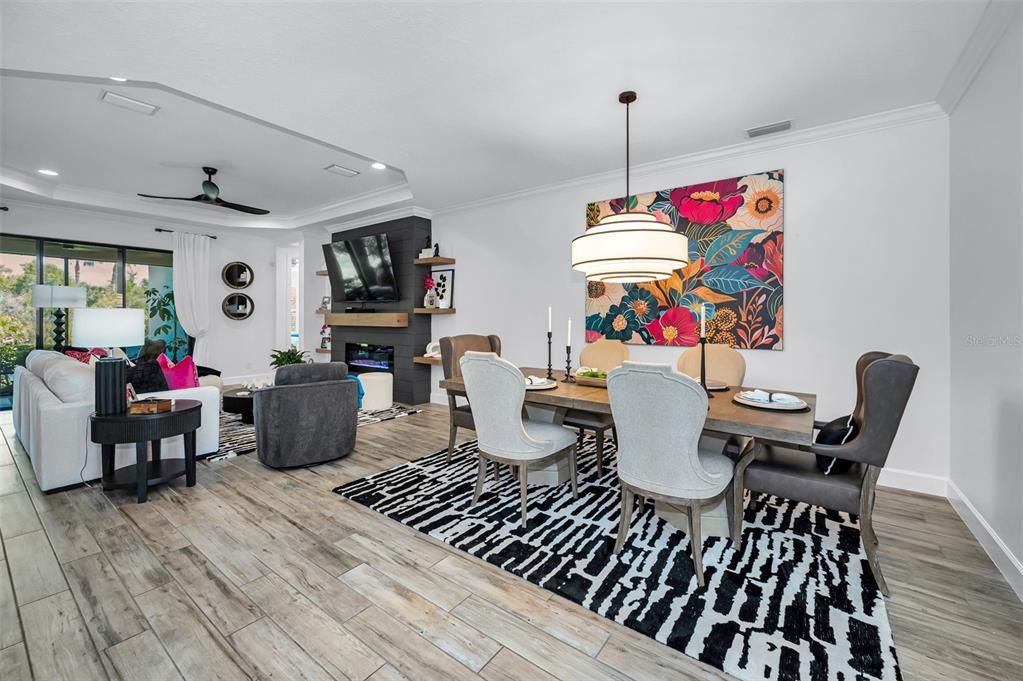 Active With Contract: $735,000 (3 beds, 3 baths, 2313 Square Feet)