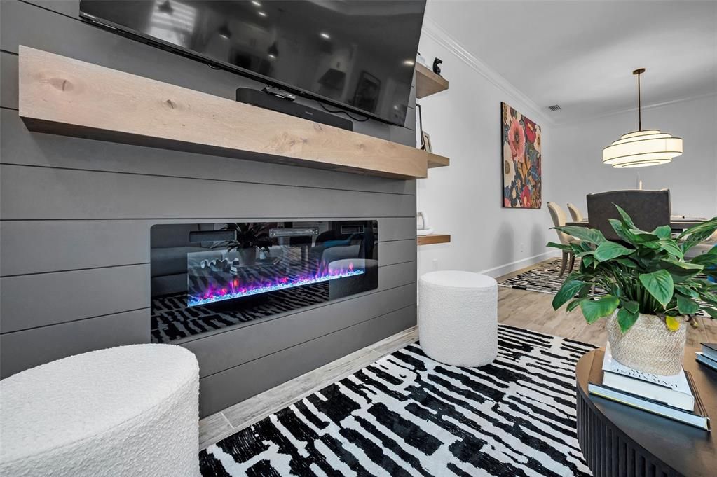 Active With Contract: $735,000 (3 beds, 3 baths, 2313 Square Feet)