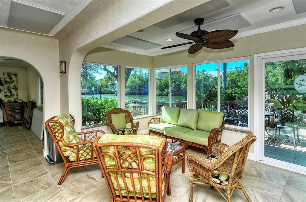 For Rent: $4,000 (2 beds, 2 baths, 1380 Square Feet)