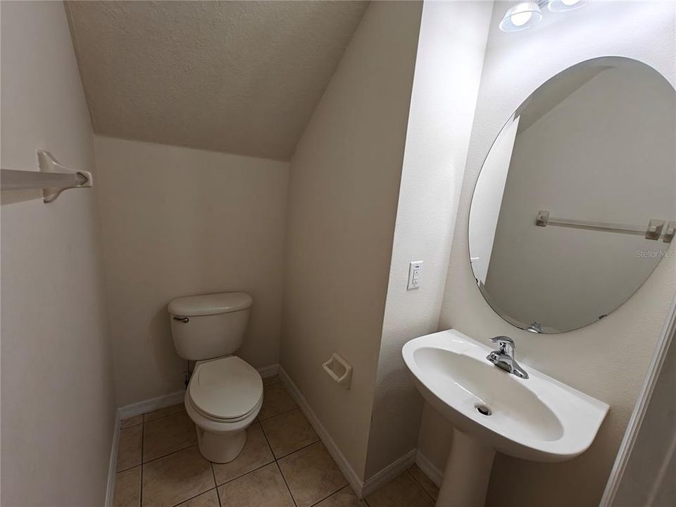 Active With Contract: $2,299 (3 beds, 2 baths, 1510 Square Feet)