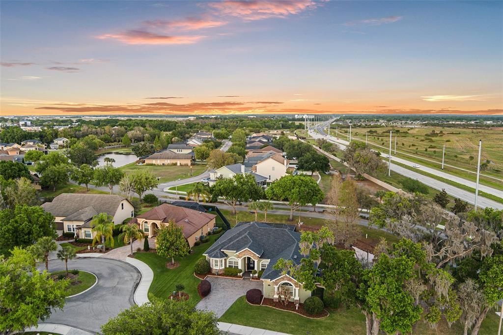 Active With Contract: $539,900 (3 beds, 3 baths, 2560 Square Feet)