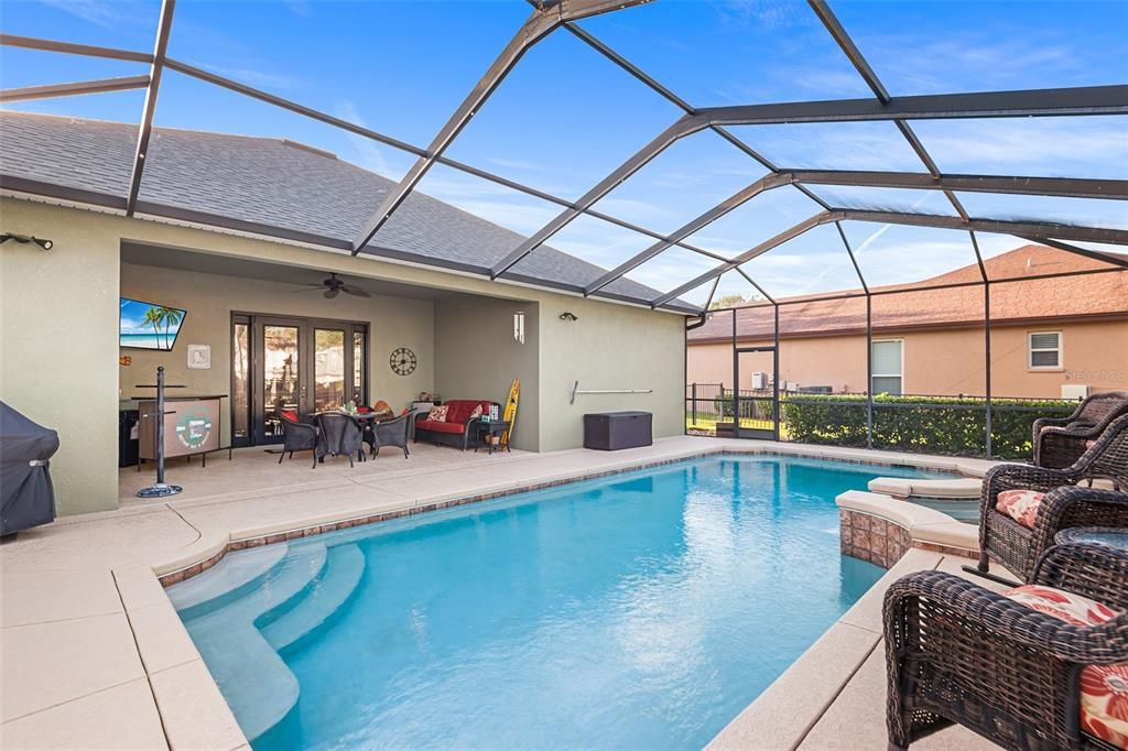 Active With Contract: $539,900 (3 beds, 3 baths, 2560 Square Feet)
