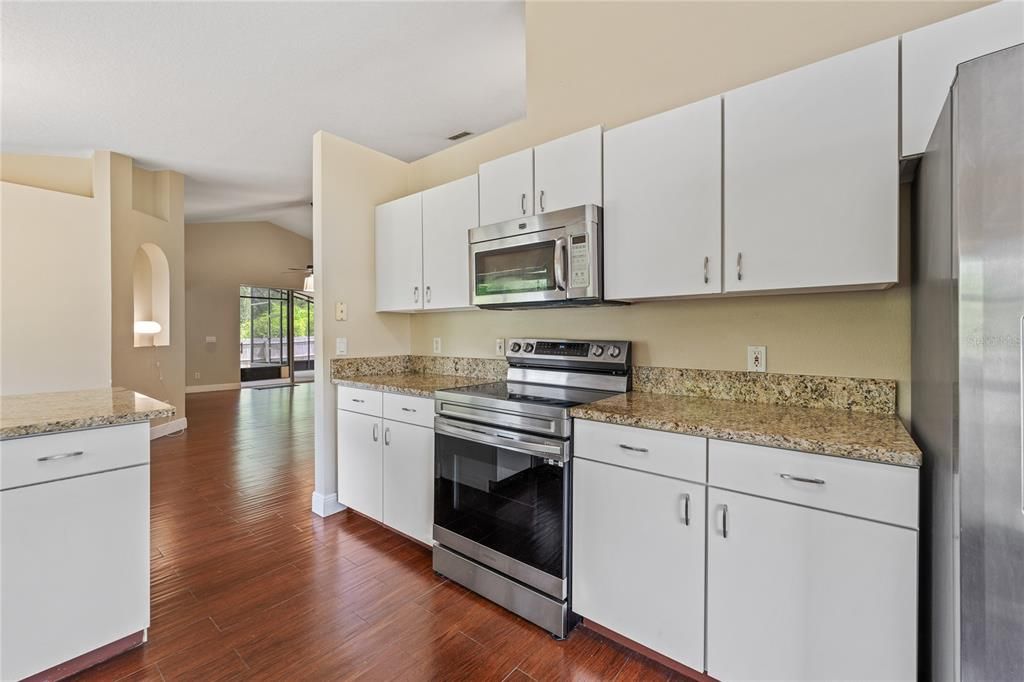 For Sale: $419,000 (3 beds, 2 baths, 1660 Square Feet)