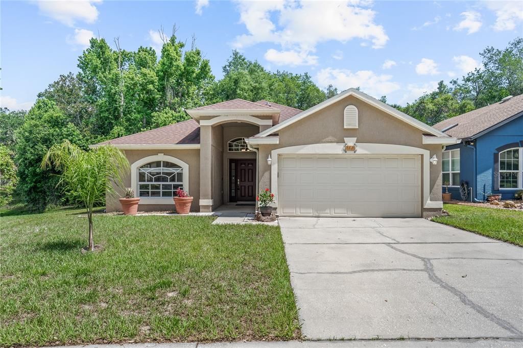 For Sale: $419,000 (3 beds, 2 baths, 1660 Square Feet)