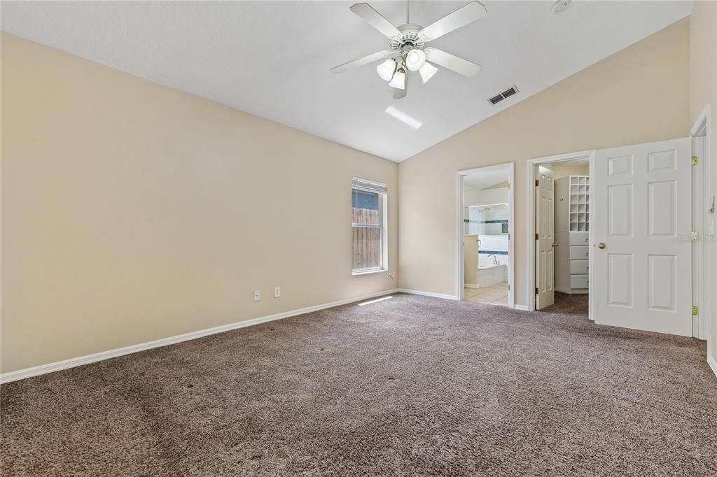 For Sale: $419,000 (3 beds, 2 baths, 1660 Square Feet)