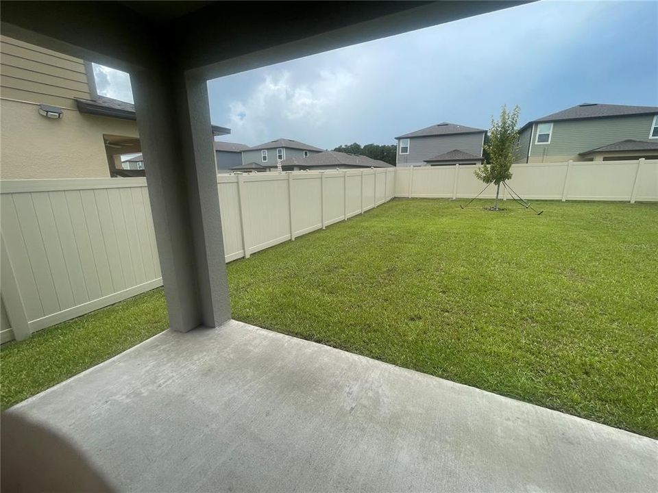 For Rent: $2,500 (4 beds, 2 baths, 1870 Square Feet)