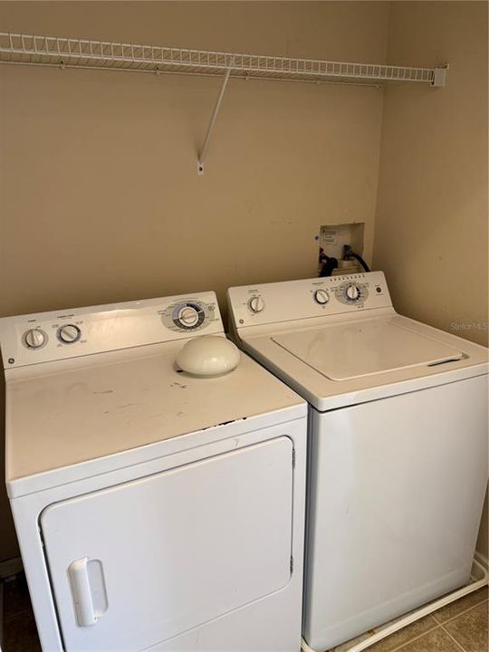 В аренду: $1,750 (2 спален, 2 ванн, 1337 Квадратных фут)