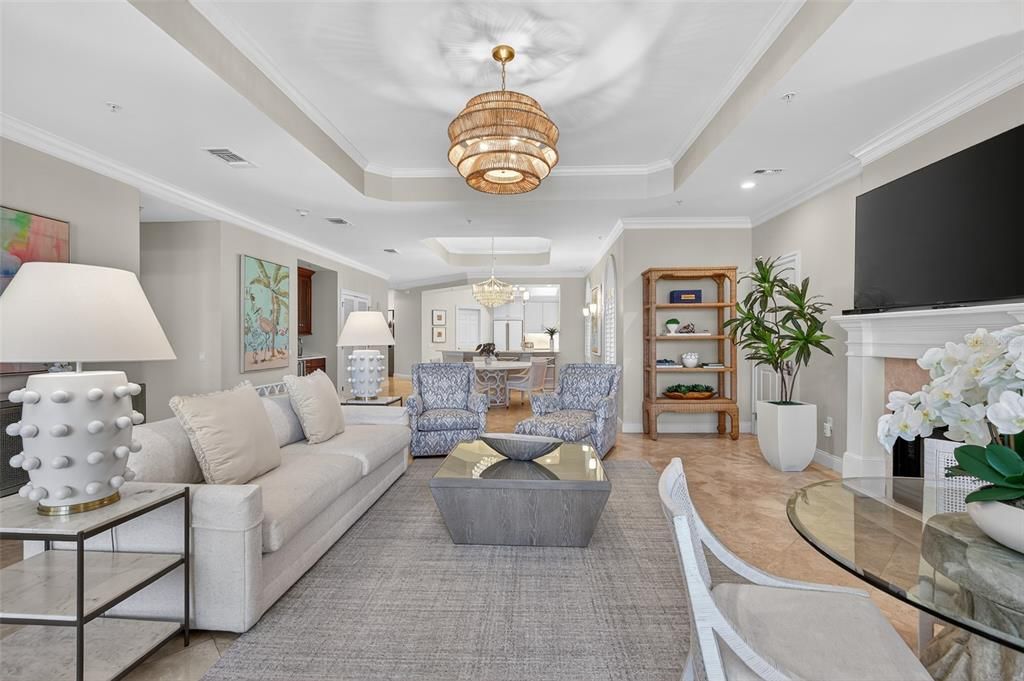 En Venta: $1,095,000 (3 camas, 3 baños, 2588 Pies cuadrados)