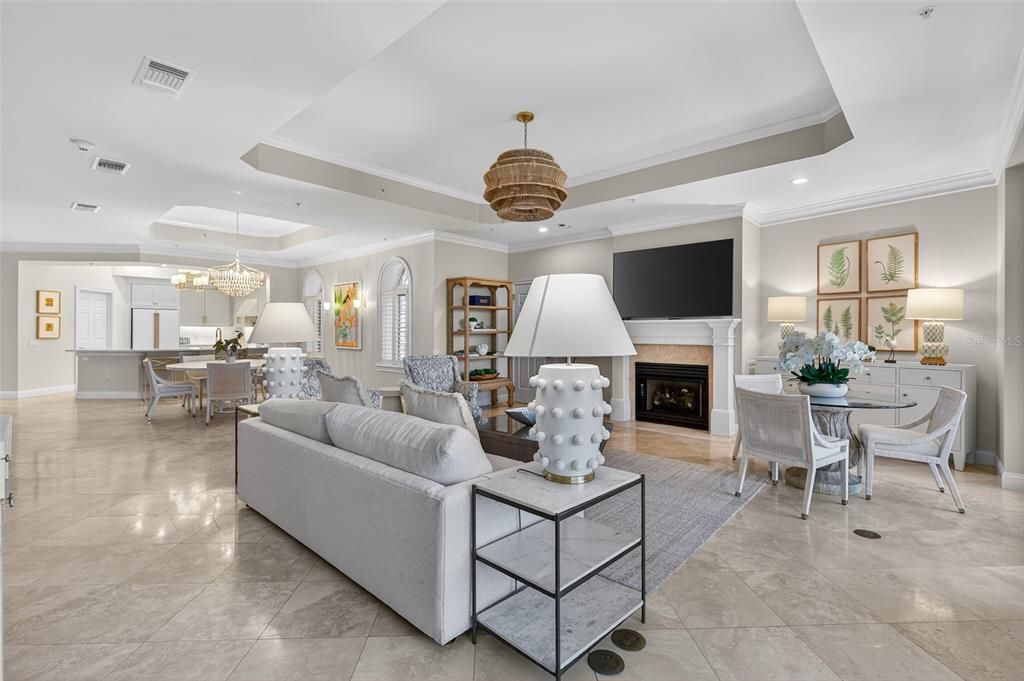 En Venta: $1,095,000 (3 camas, 3 baños, 2588 Pies cuadrados)