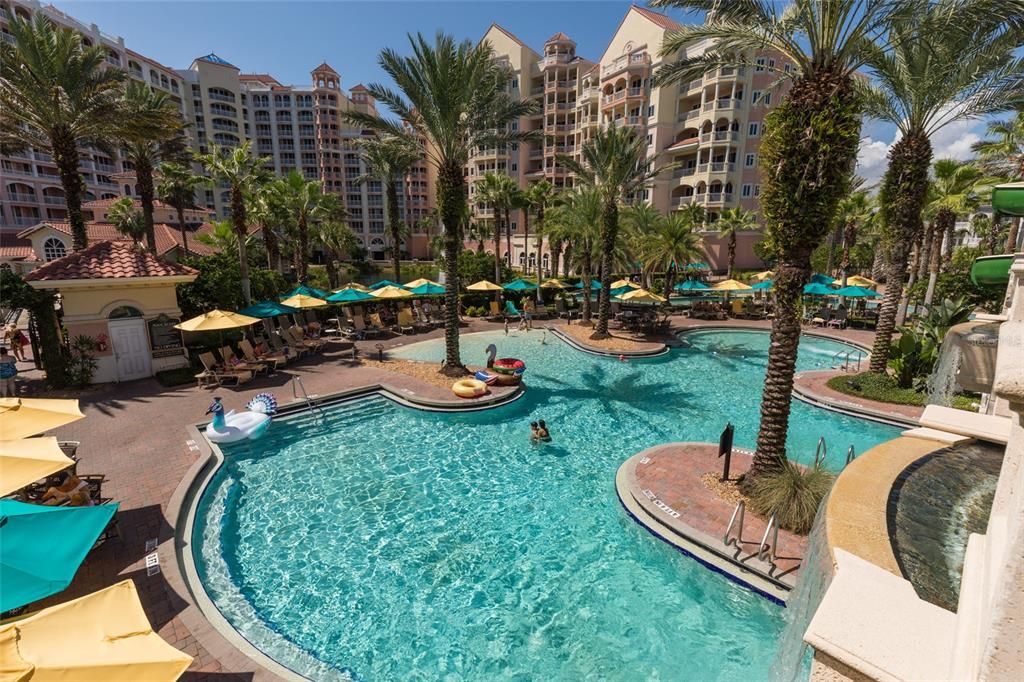 En Venta: $1,095,000 (3 camas, 3 baños, 2588 Pies cuadrados)