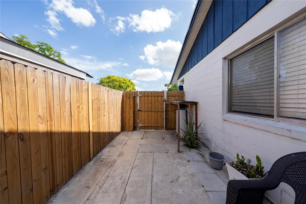 En Venta: $275,000 (3 camas, 2 baños, 1067 Pies cuadrados)