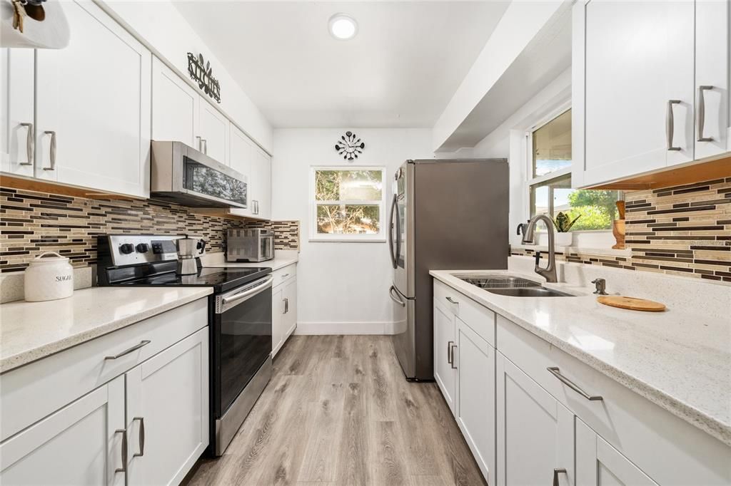 En Venta: $275,000 (3 camas, 2 baños, 1067 Pies cuadrados)