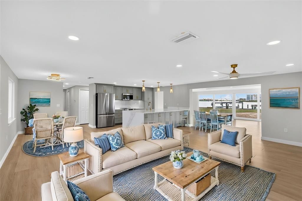 For Sale: $1,100,000 (4 beds, 2 baths, 2512 Square Feet)