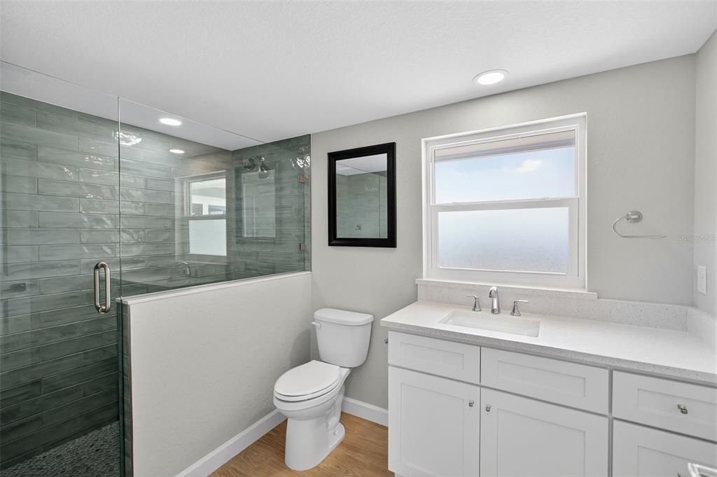 For Sale: $1,100,000 (4 beds, 2 baths, 2512 Square Feet)