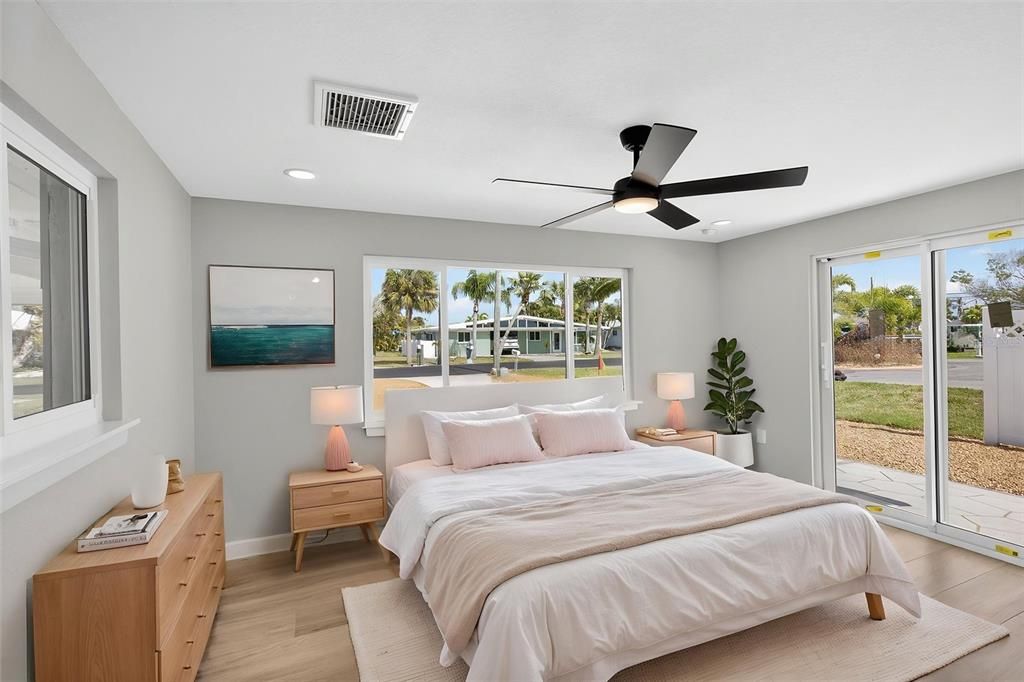 For Sale: $1,100,000 (4 beds, 2 baths, 2512 Square Feet)