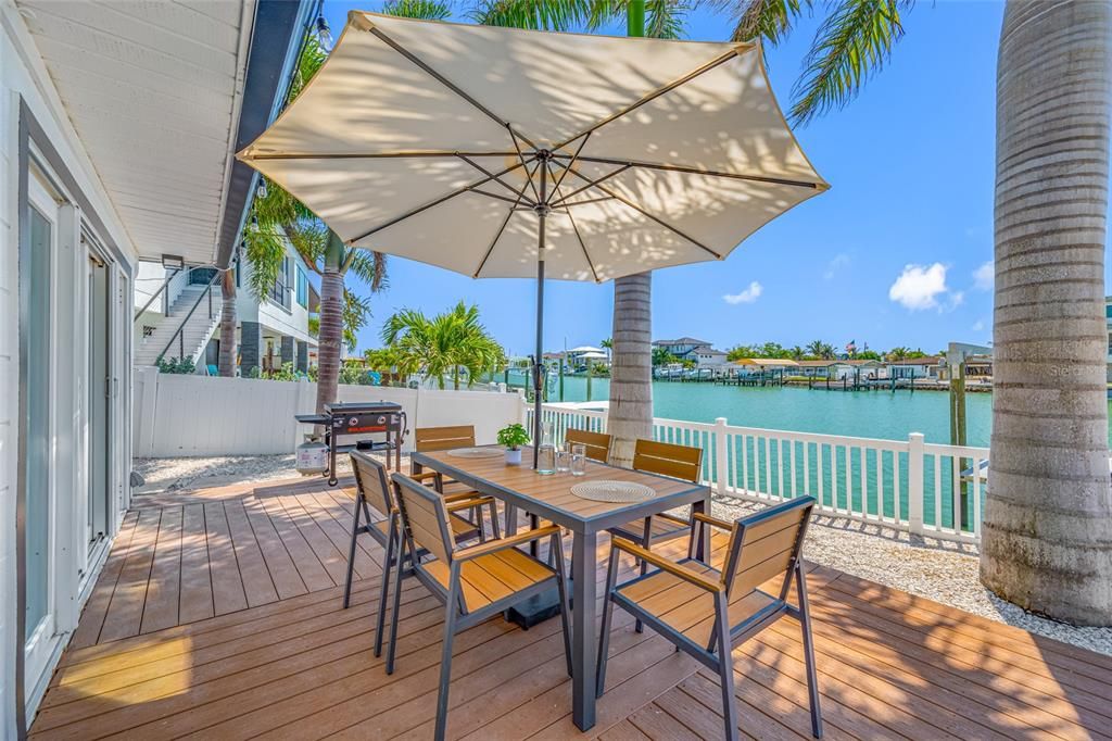 Active With Contract: $1,194,900 (3 beds, 2 baths, 1738 Square Feet)