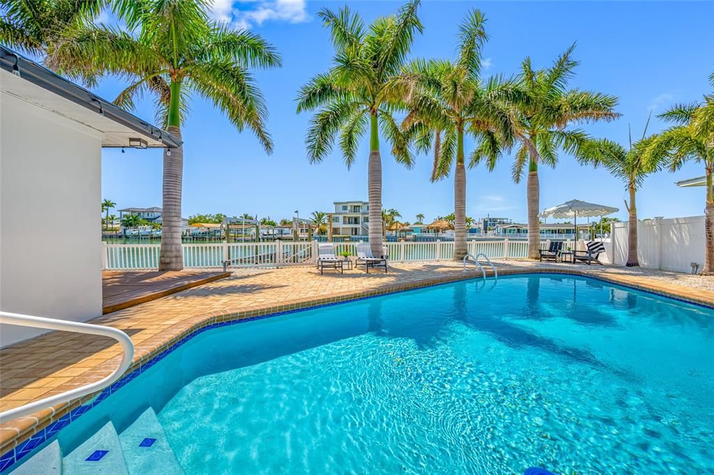 Active With Contract: $1,194,900 (3 beds, 2 baths, 1738 Square Feet)