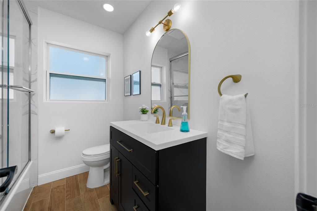 Active With Contract: $1,194,900 (3 beds, 2 baths, 1738 Square Feet)