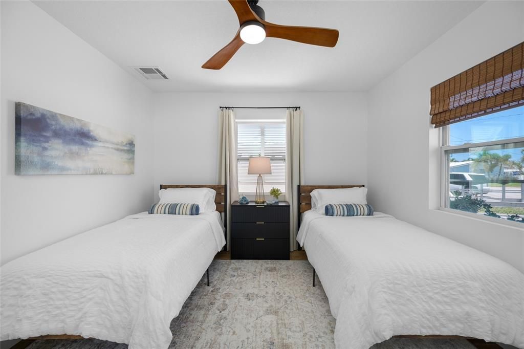 Active With Contract: $1,194,900 (3 beds, 2 baths, 1738 Square Feet)