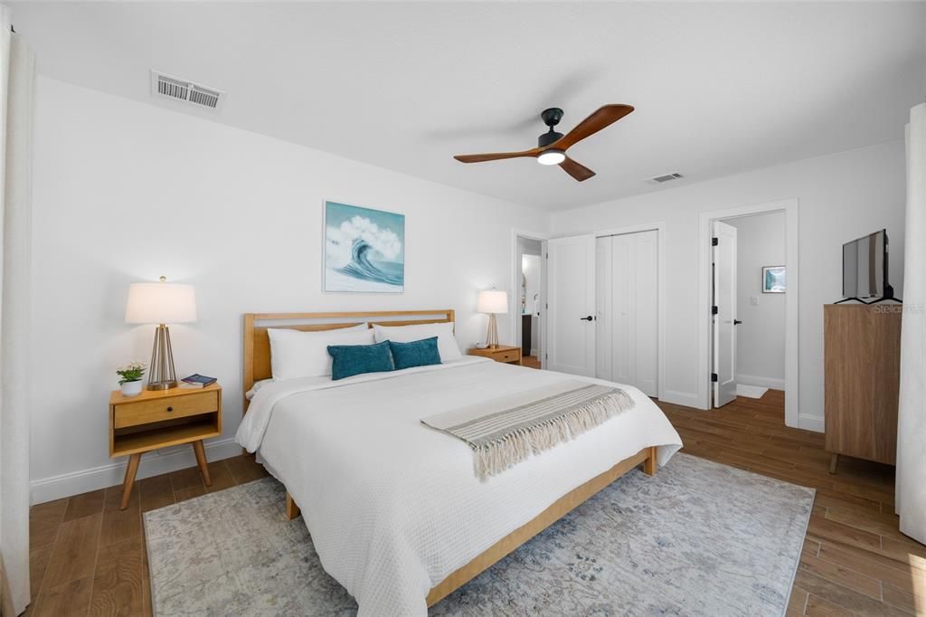 Active With Contract: $1,194,900 (3 beds, 2 baths, 1738 Square Feet)