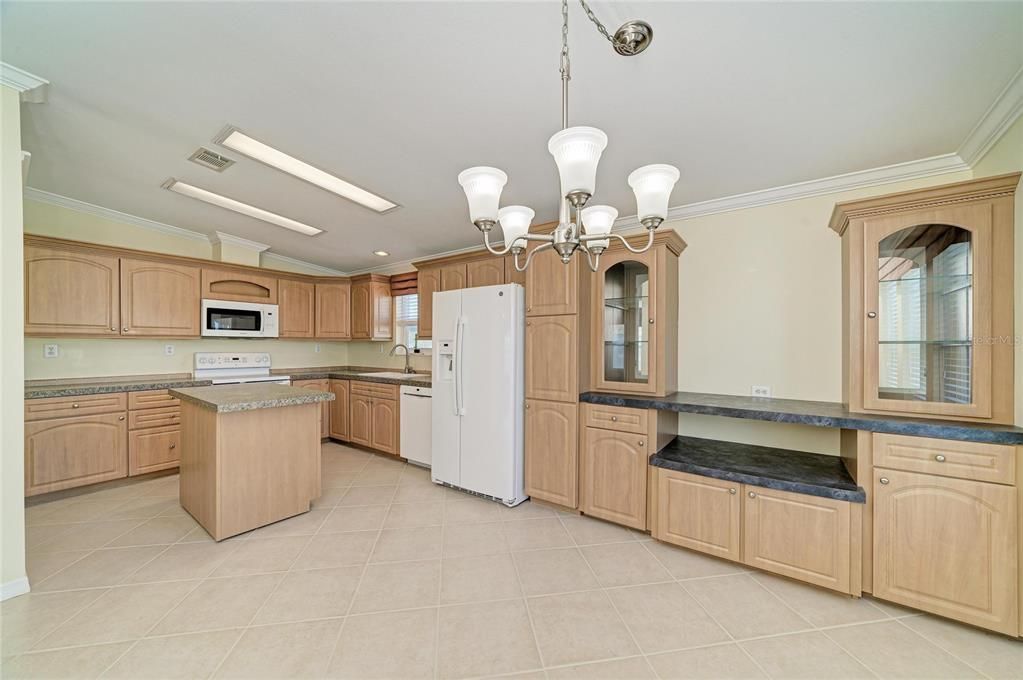 На продажу: $225,000 (3 спален, 2 ванн, 1406 Квадратных фут)