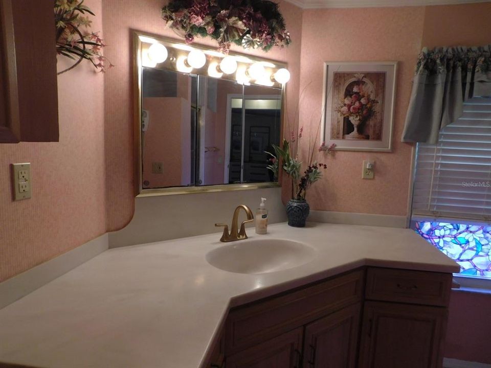 Activo con contrato: $189,000 (2 camas, 2 baños, 1749 Pies cuadrados)